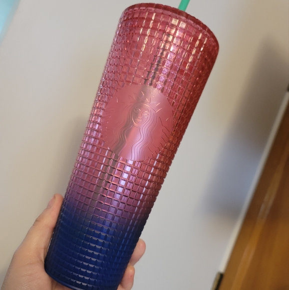 NEW SUMMER 2022 OMBRE STARBUCKS TUMBLER